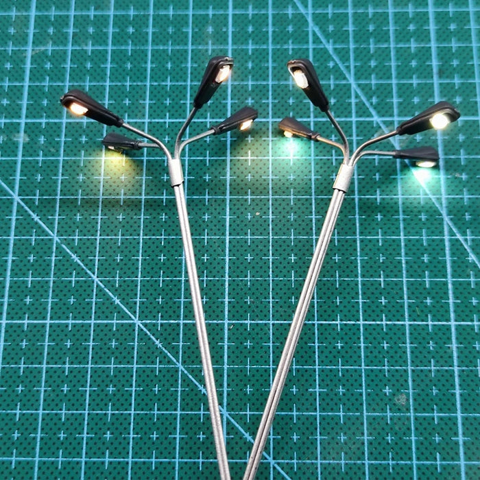 4 Led Street Lamp 1/87 HO 1/100 TT